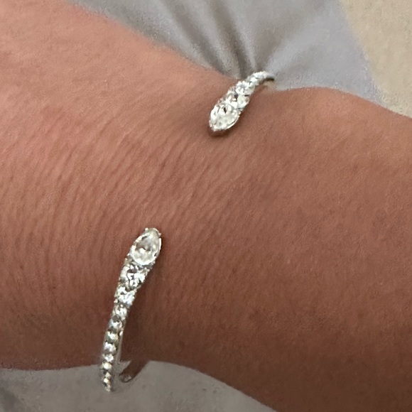 NWT Givenchy bangle bracelet - Picture 6 of 13